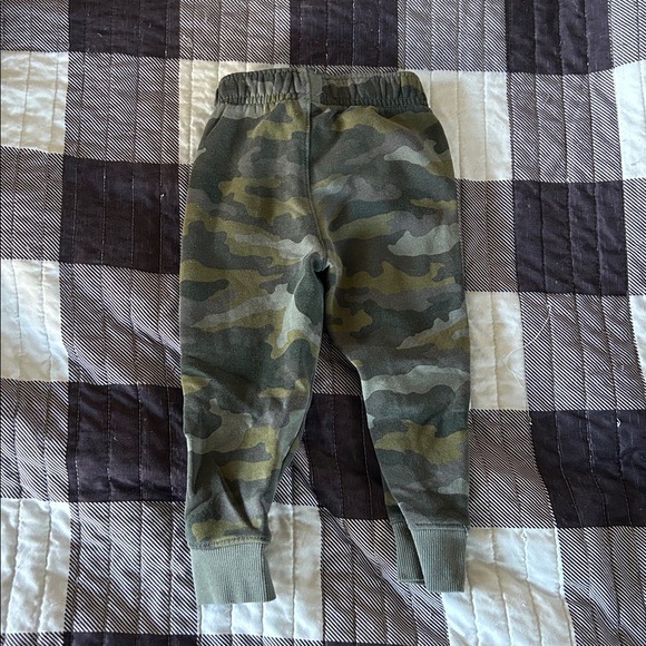 2T pant bundle: Cat and Jack and Carter - Picture 12 of 16